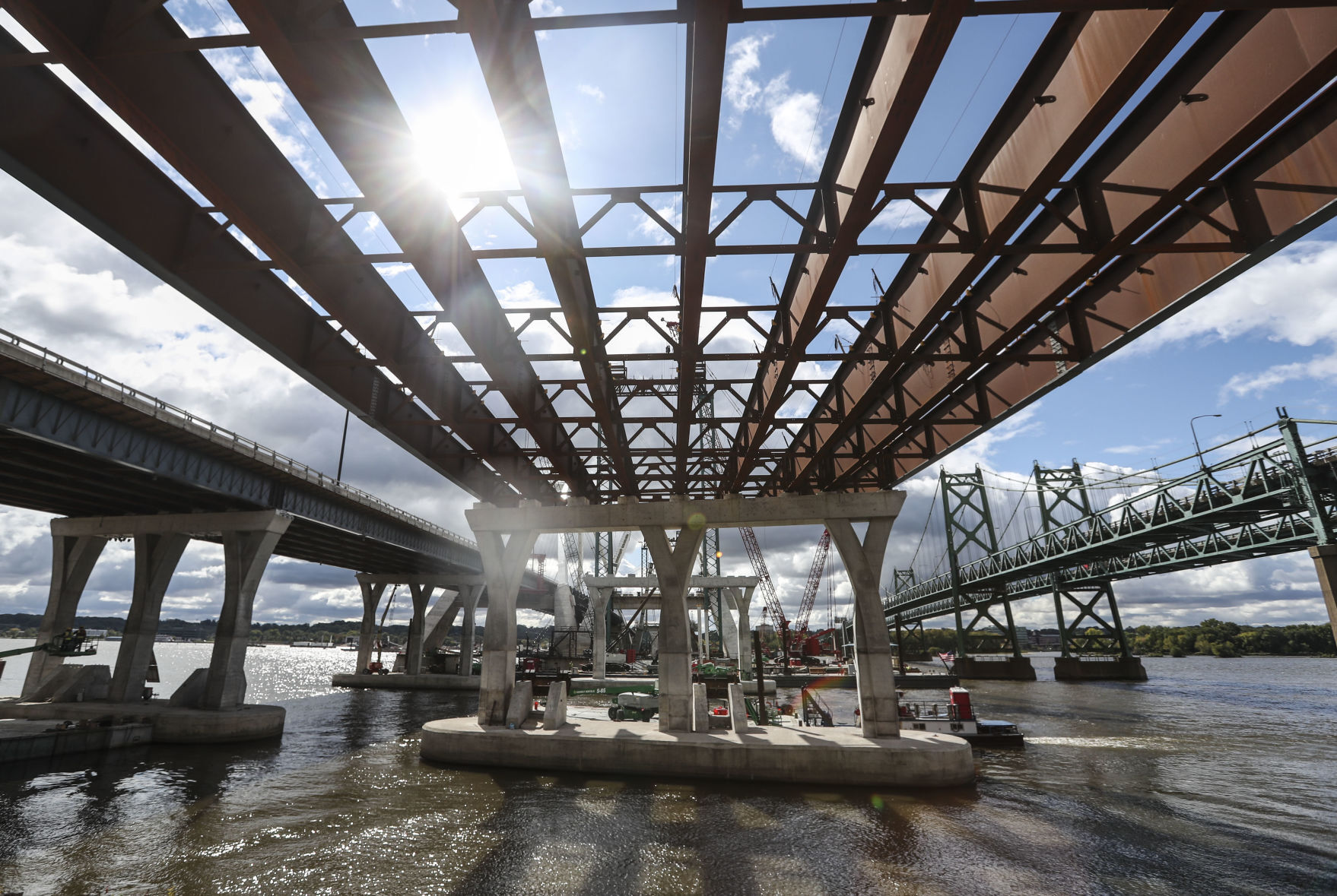 100120-qc-nws-bridge-03.JPG